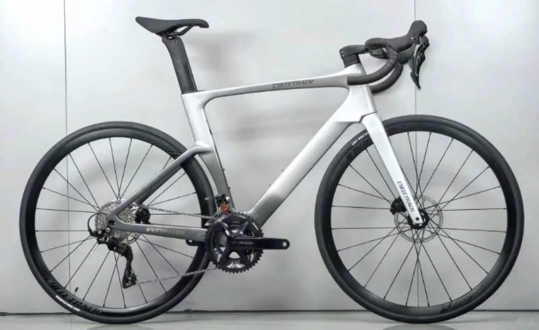 Carbon Road Bikes: The New Standard for Cycletrack Performance