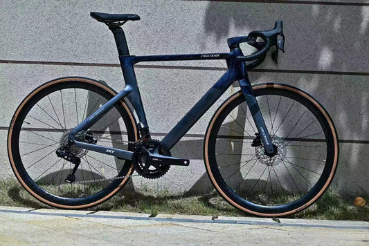 Cycletrack Model River: Shifting Techniques for L-TWOO ER9 Electronic Road Bike Drivetrain