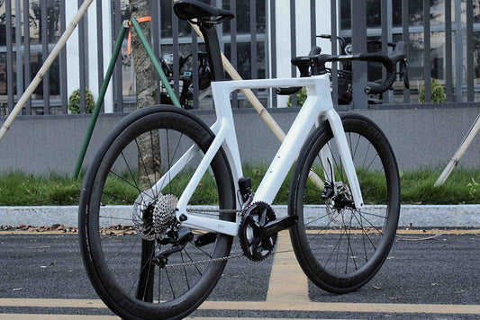 cycletarck white color bike carbon road bike shimano 7120