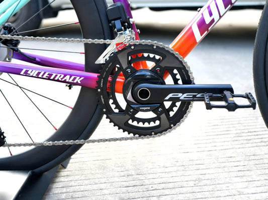 Here is some information about properly applying chain oil: